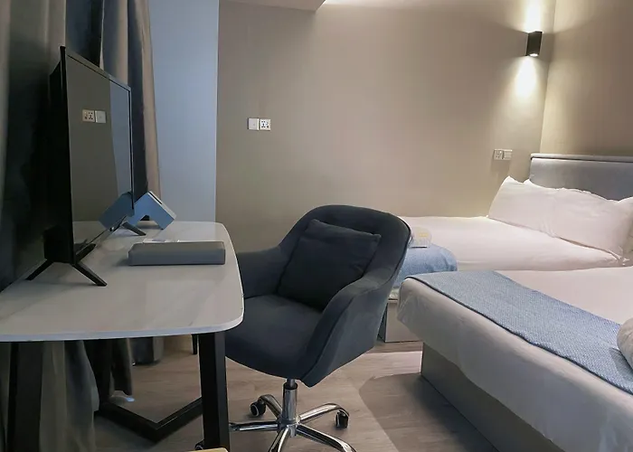 Hotel Calmo Bugis